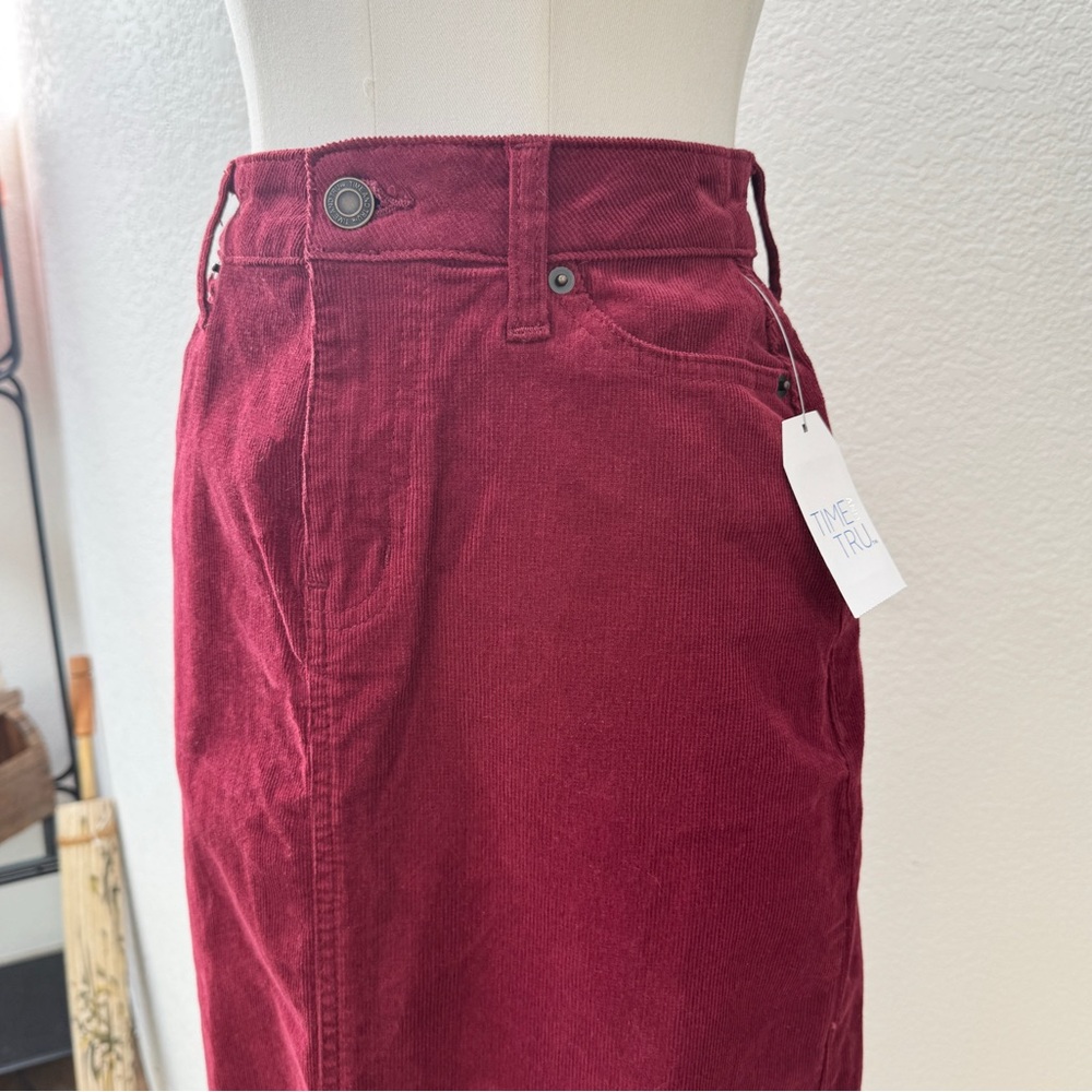 NWT Time & Tru Dark Red Cotton Corduroy Front Slit Pencil Midi Skirt S - Picture 3 of 7